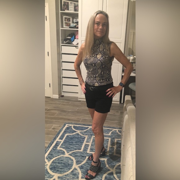 Meet your Posher, Brenda - Picture 4 of 8